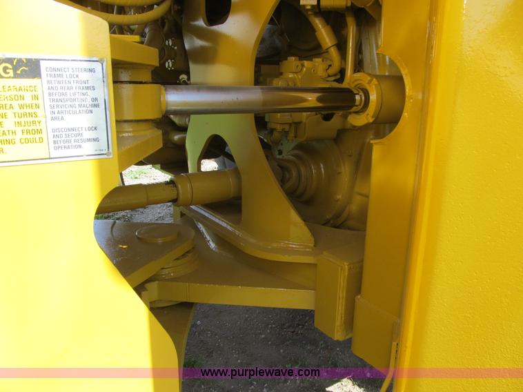image for item K5620 1996 Caterpillar 980G wheel loader