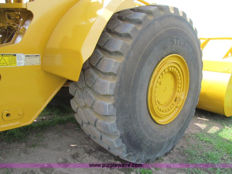 image for item K5620 1996 Caterpillar 980G wheel loader