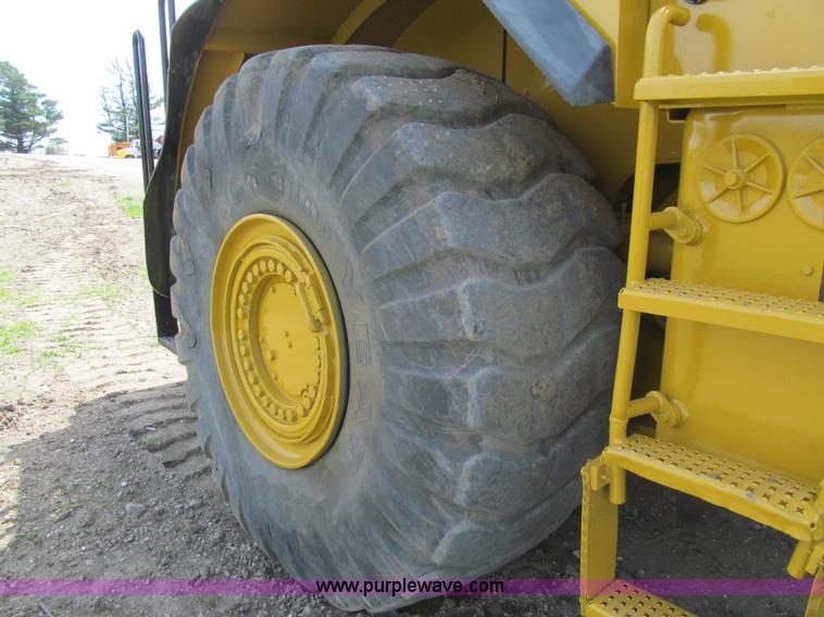 image for item K5620 1996 Caterpillar 980G wheel loader