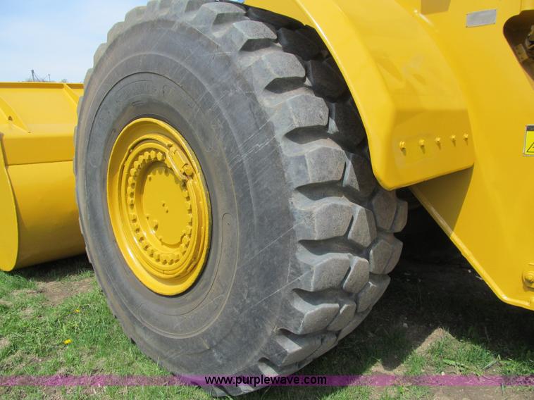 image for item K5620 1996 Caterpillar 980G wheel loader