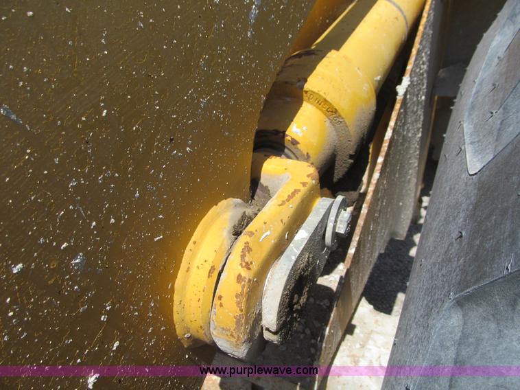 image for item K5623 1997 John Deere 544H wheel loader