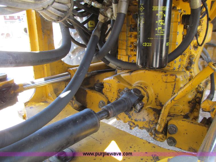 image for item K5623 1997 John Deere 544H wheel loader