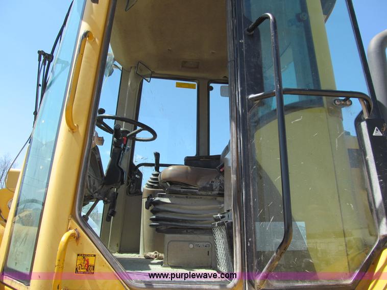 image for item K5623 1997 John Deere 544H wheel loader