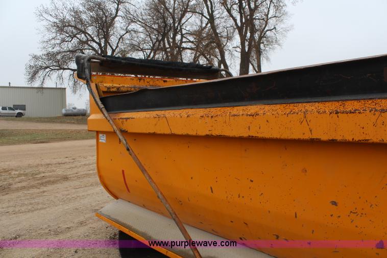 image for item K6766 Dump truck bed