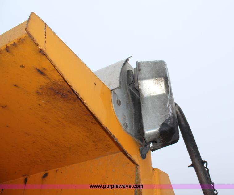 image for item K6766 Dump truck bed