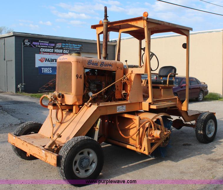 image for item K6814 Broce Broom T-10 sweeper