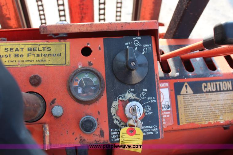 image for item K6815 John Deere 482C forklift