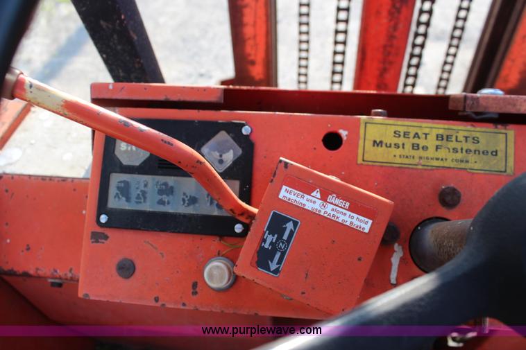 image for item K6815 John Deere 482C forklift