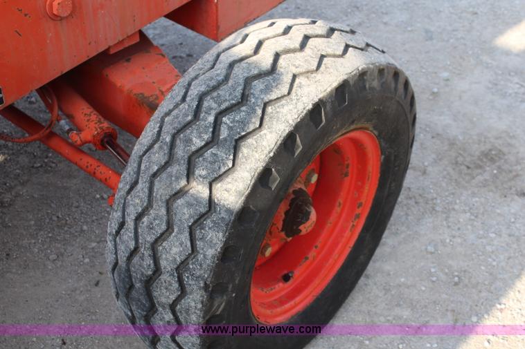 image for item K6815 John Deere 482C forklift