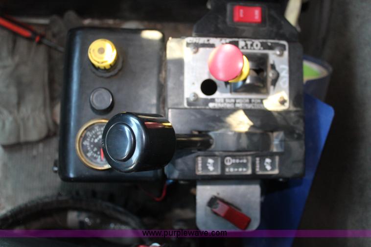 image for item K6995 2000 Kenworth W900 dump truck