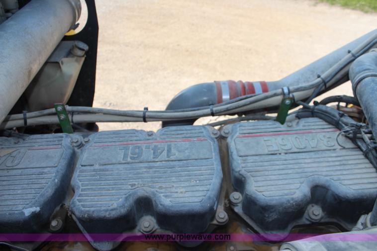 image for item K6995 2000 Kenworth W900 dump truck