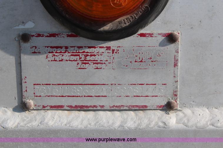 image for item K6995 2000 Kenworth W900 dump truck