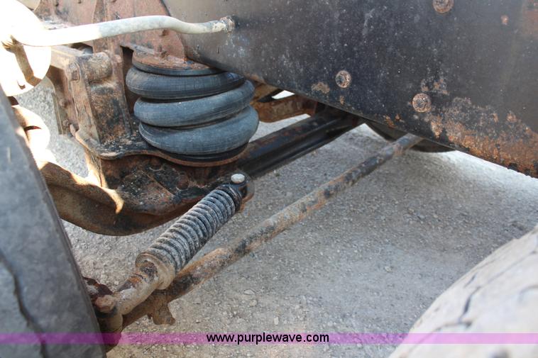 image for item K6995 2000 Kenworth W900 dump truck