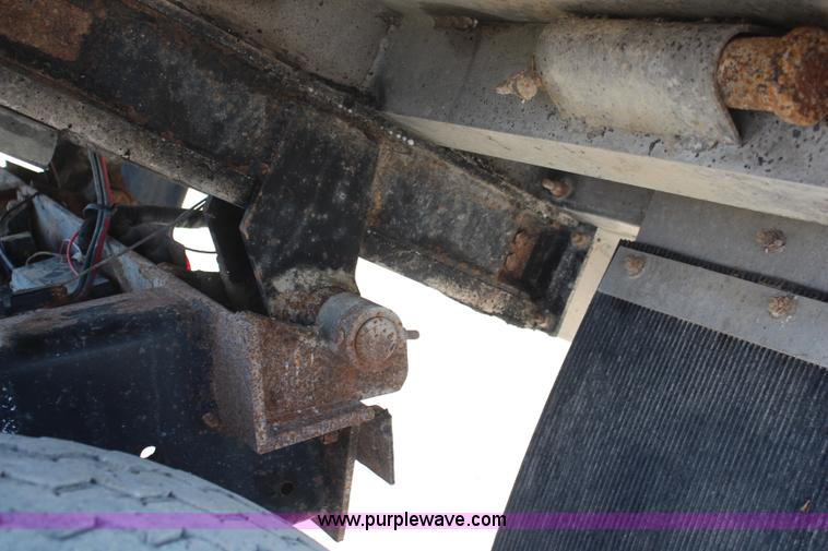 image for item K6995 2000 Kenworth W900 dump truck