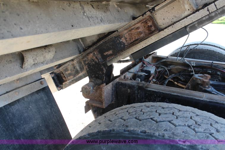 image for item K6995 2000 Kenworth W900 dump truck