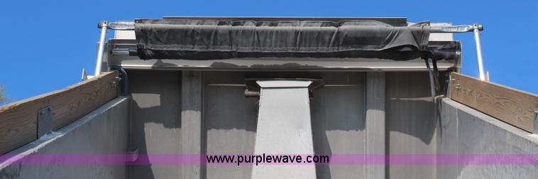 image for item K6995 2000 Kenworth W900 dump truck