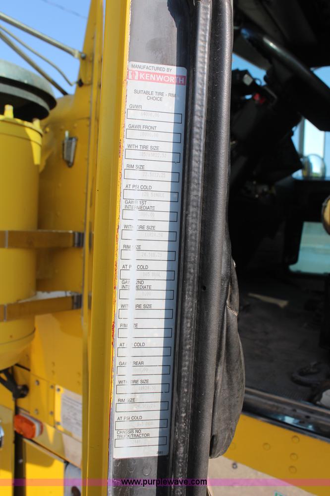 image for item K6995 2000 Kenworth W900 dump truck