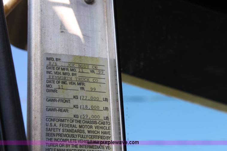 image for item K6995 2000 Kenworth W900 dump truck