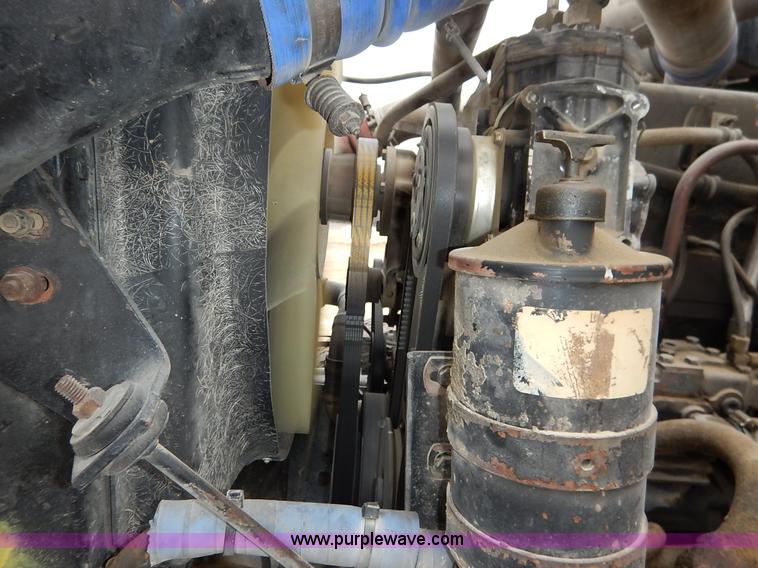 image for item K7381 1998 International 5070 mixer truck