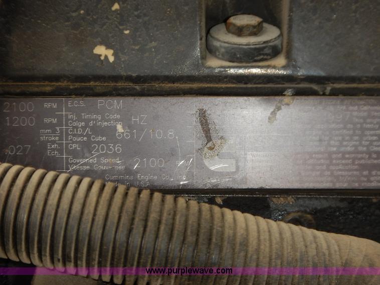 image for item K7381 1998 International 5070 mixer truck