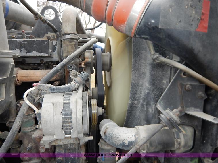 image for item K7381 1998 International 5070 mixer truck