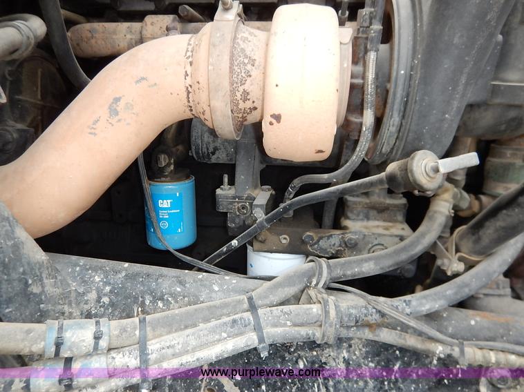 image for item K7381 1998 International 5070 mixer truck