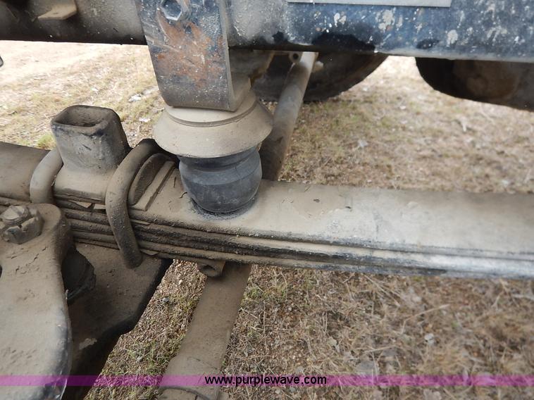 image for item K7381 1998 International 5070 mixer truck