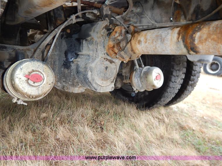 image for item K7381 1998 International 5070 mixer truck