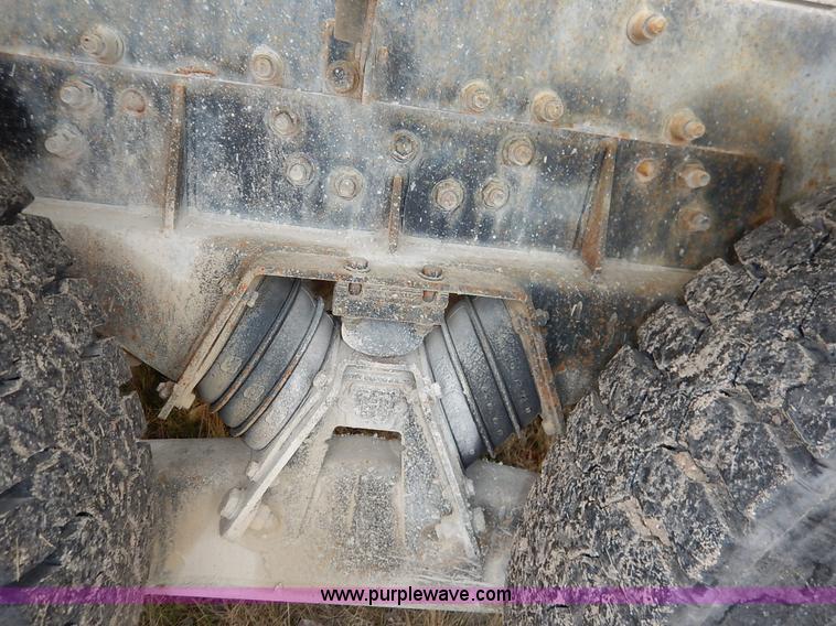 image for item K7381 1998 International 5070 mixer truck