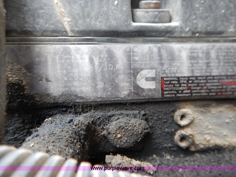 image for item K7382 1998 International Paystar 5000 mixer truck