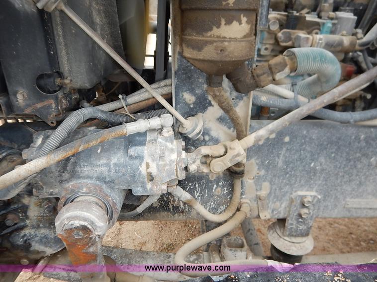 image for item K7382 1998 International Paystar 5000 mixer truck