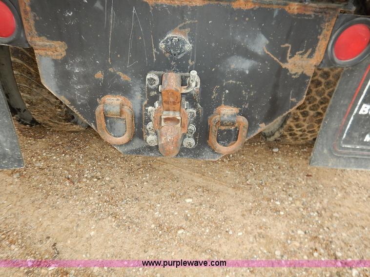 image for item K7383 1985 Ford LT8000 flatbed truck