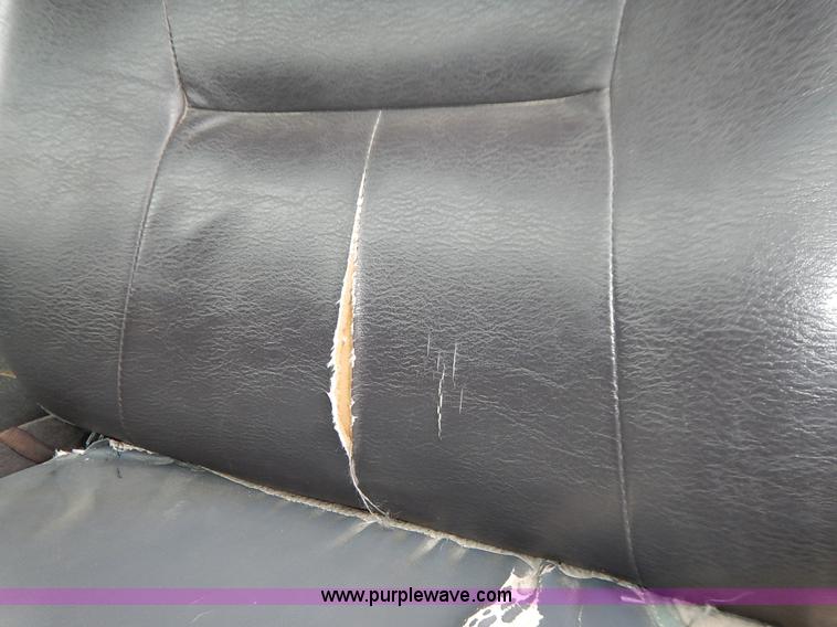 image for item K7384 2001 Dodge Ram 3500 utility truck