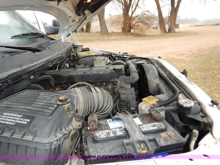 image for item K7384 2001 Dodge Ram 3500 utility truck