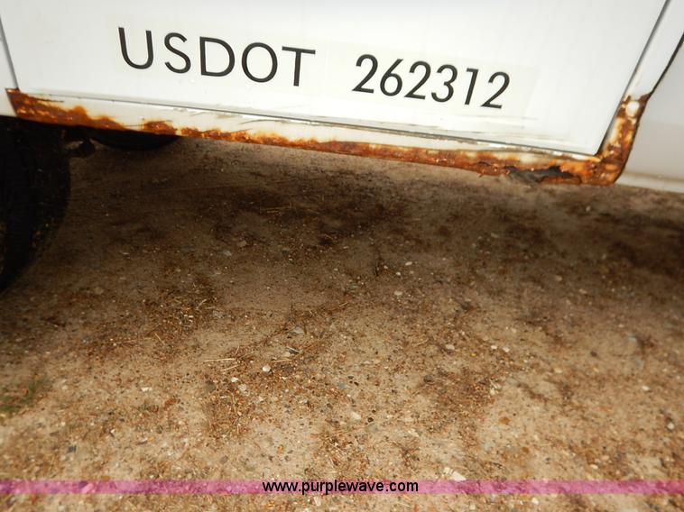 image for item K7384 2001 Dodge Ram 3500 utility truck