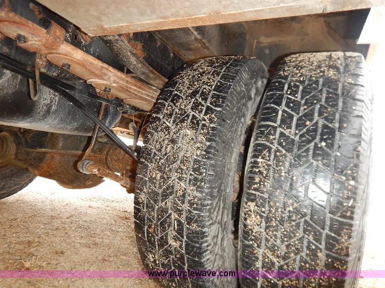 image for item K7384 2001 Dodge Ram 3500 utility truck