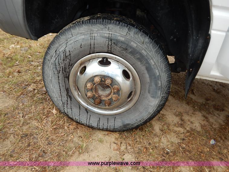 image for item K7384 2001 Dodge Ram 3500 utility truck