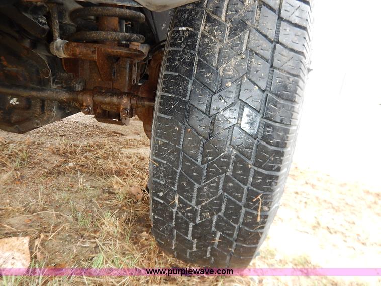 image for item K7384 2001 Dodge Ram 3500 utility truck