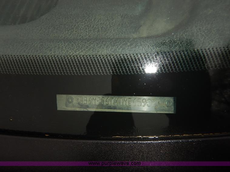 image for item K7384 2001 Dodge Ram 3500 utility truck