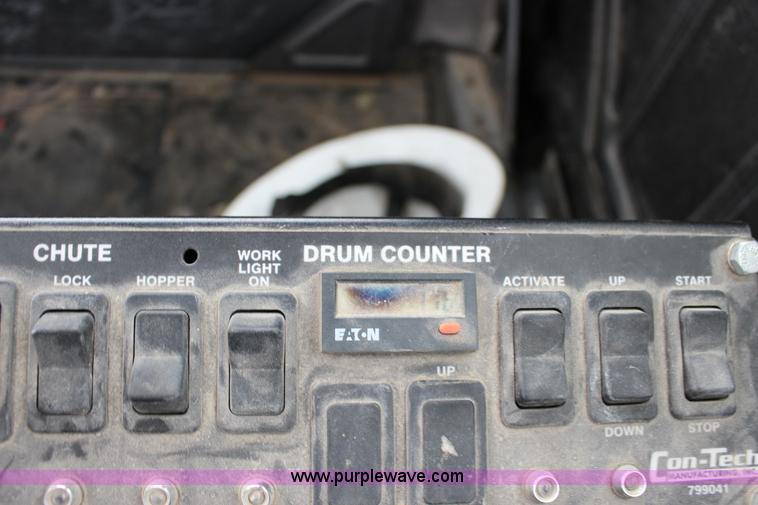 image for item L6705 1999 Mack RD690S mixer truck