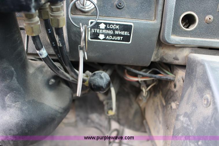 image for item L6705 1999 Mack RD690S mixer truck