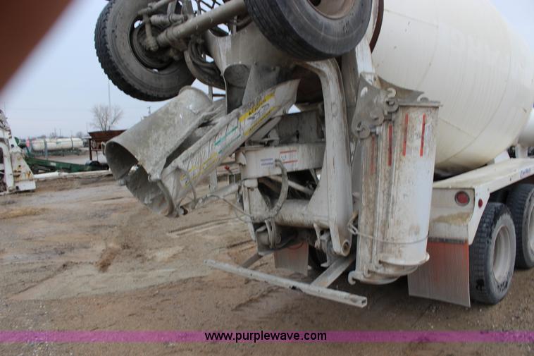 image for item L6705 1999 Mack RD690S mixer truck