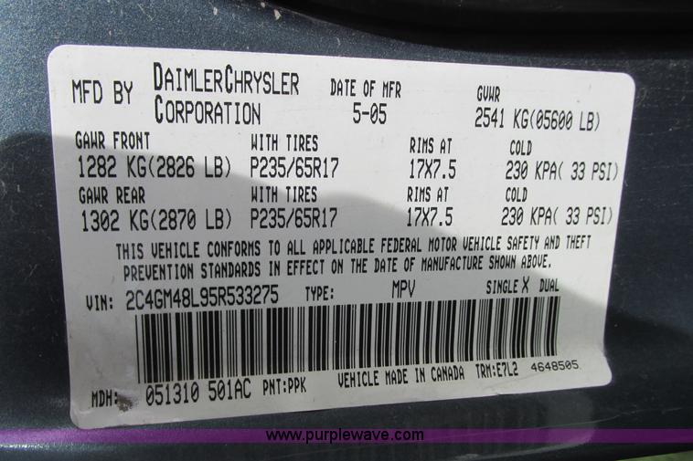 image for item I9517 2005 Chrysler Pacifica SUV