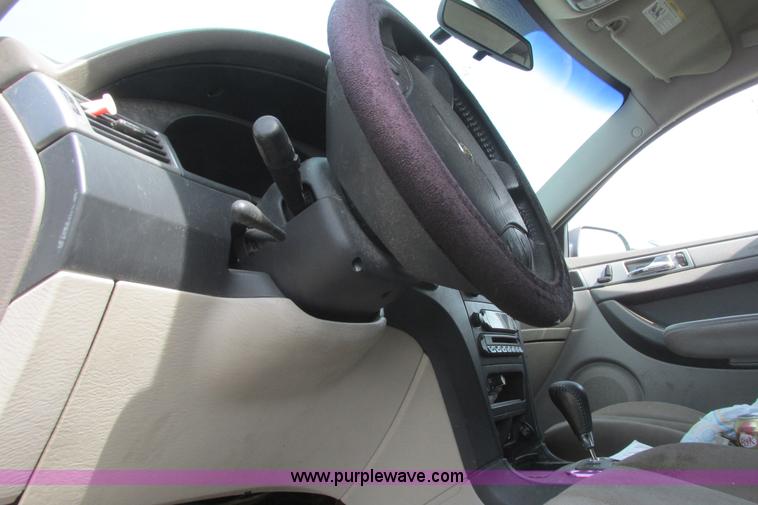 image for item I9517 2005 Chrysler Pacifica SUV
