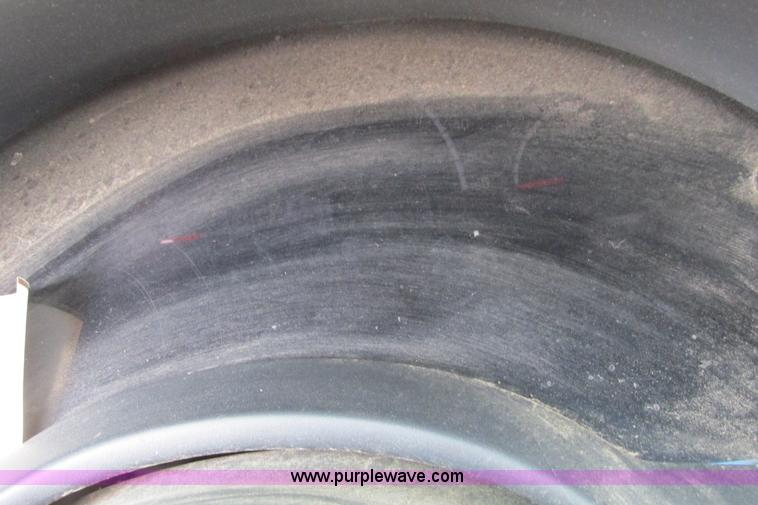 image for item I9517 2005 Chrysler Pacifica SUV