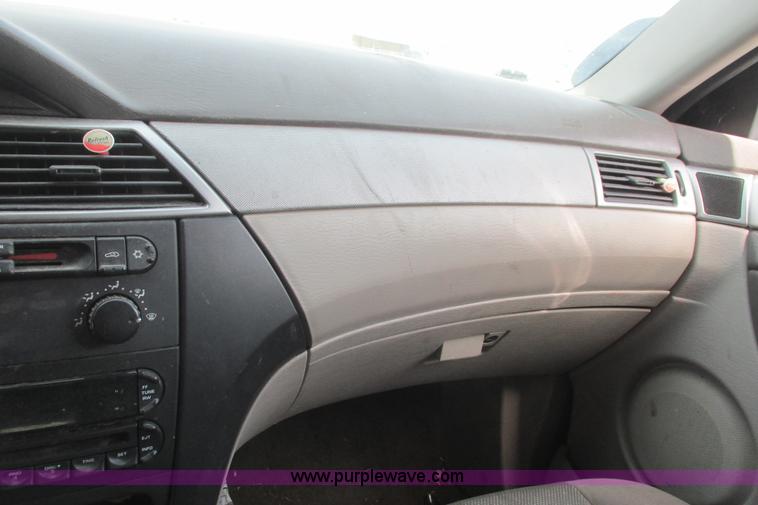 image for item I9517 2005 Chrysler Pacifica SUV