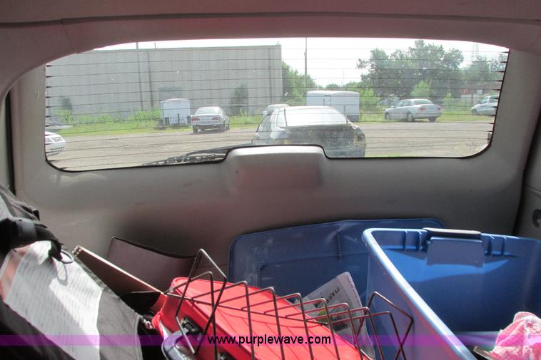 image for item I9517 2005 Chrysler Pacifica SUV