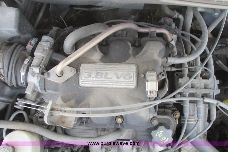 image for item I9517 2005 Chrysler Pacifica SUV