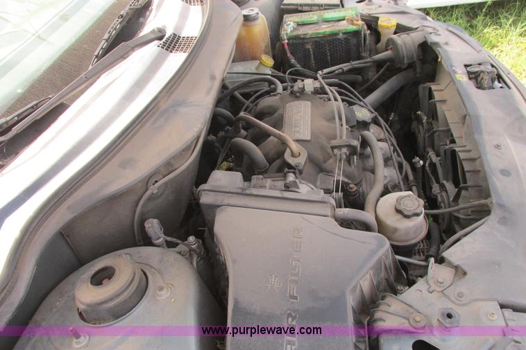 image for item I9517 2005 Chrysler Pacifica SUV