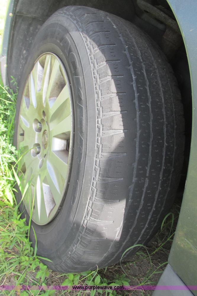 image for item I9517 2005 Chrysler Pacifica SUV